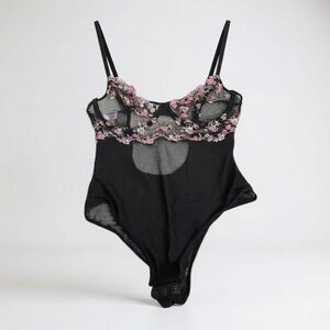 Bed of Roses Lingerie Black Floral Bodysuit Pink Embroidered Flowers Small NWT